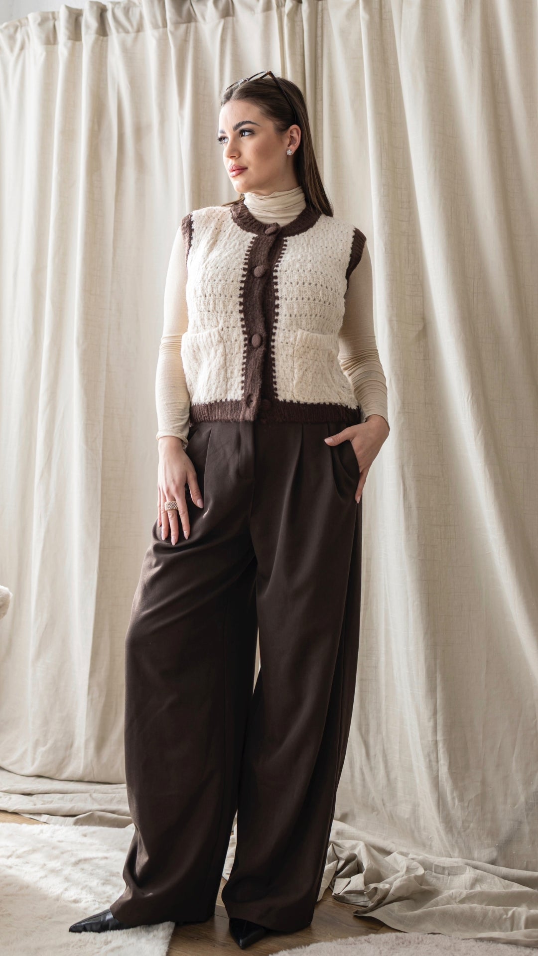 Gilet in Maglia Crochet Bicolore