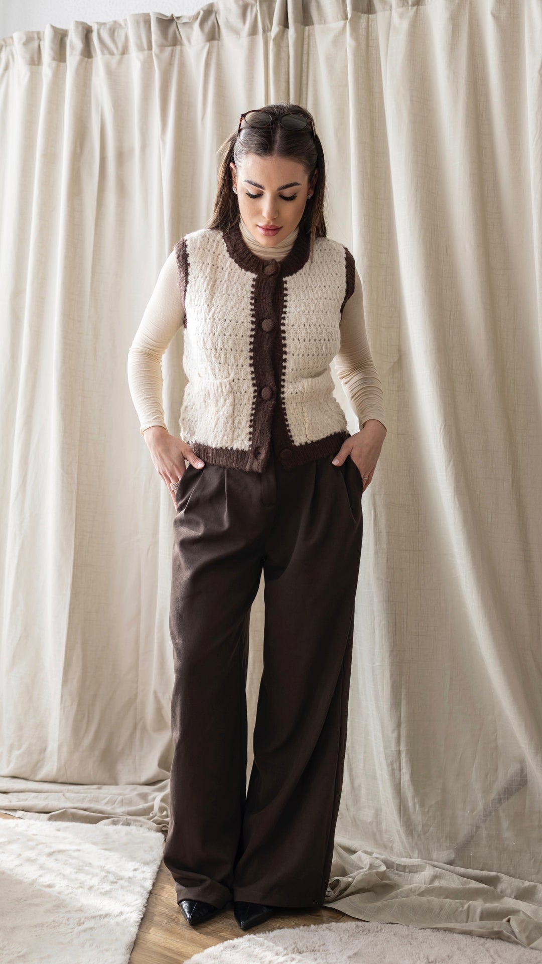 Gilet in Maglia Crochet Bicolore