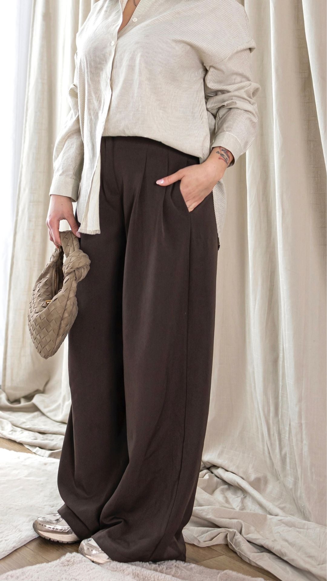 Pantalone Wide-Leg Marrone con Doppia Pince